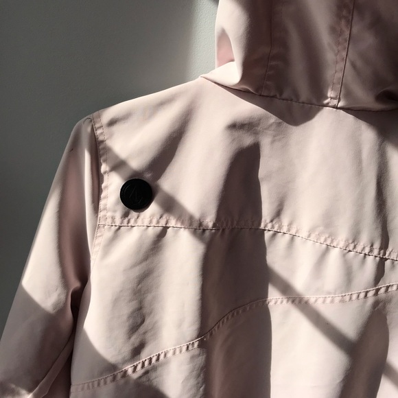 Volcom Enemy Stone hooded windbreaker - Picture 6 of 8